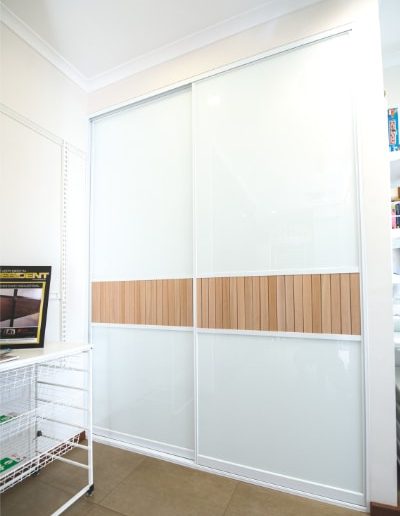 Louvre Timber Slat Doors and White Glass